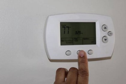 Prostorové termostaty 2024 ∗ Manuální, digitální i programovatelné
