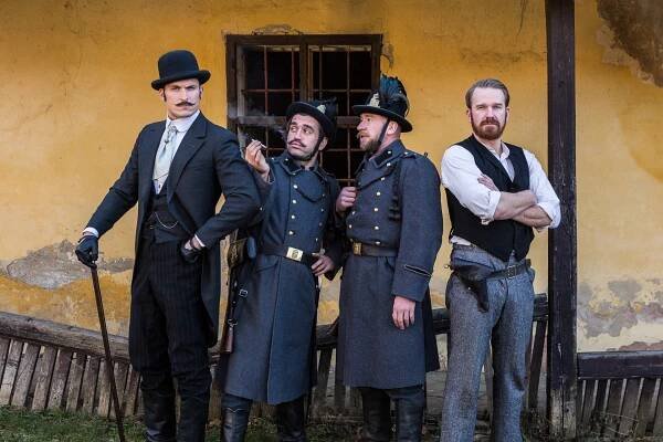 Fotograf Michaela Eliáš | PORTRÉT | MÓDA | BOUDOIR | REKLAMA | JEDLO | foto ateliér Košice - 1890 - TV series promo shooting