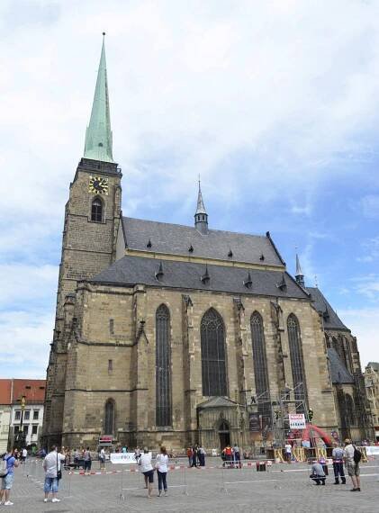 V království miniatur přibyla zmenšenina plzeňské katedrály, vyrobili ji vězni