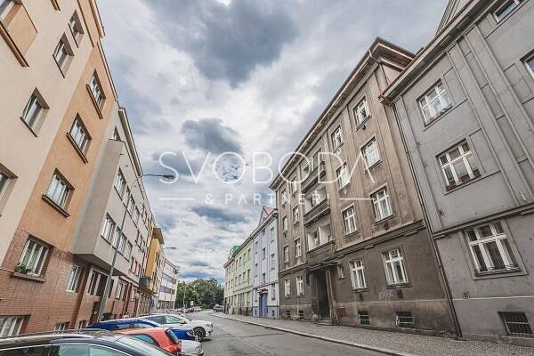 Prodej Byt 1+kk, Průmyslová, Hradec Králové