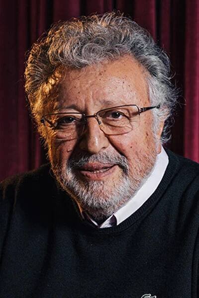 Metin Akpınar herec