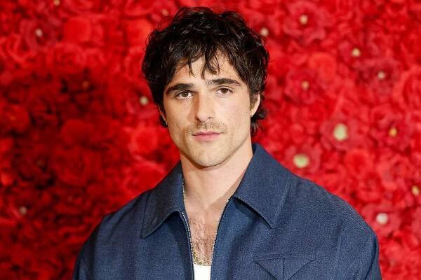 Jacob Elordi attends the Australian premiere of "The Narrow Road To The Deep North" at Hoyts Entertainment Quarter on April 07, 2025 in Sydney, Australia