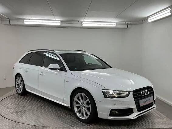 Audi A4 Avant 2.0 TDI 130kW S line Quattro