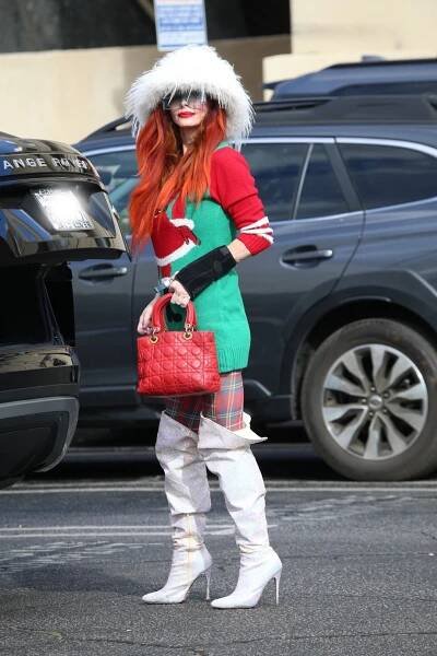 Phoebe Price Style, Clothes, Outfits and Fashion • CelebMafia
