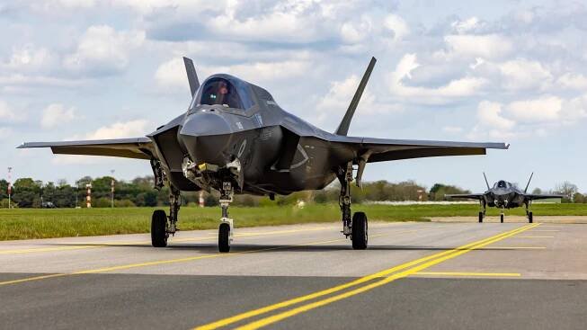 Návrat jaderných bomb do britského letectva: F-35A a stín taktického odstrašení