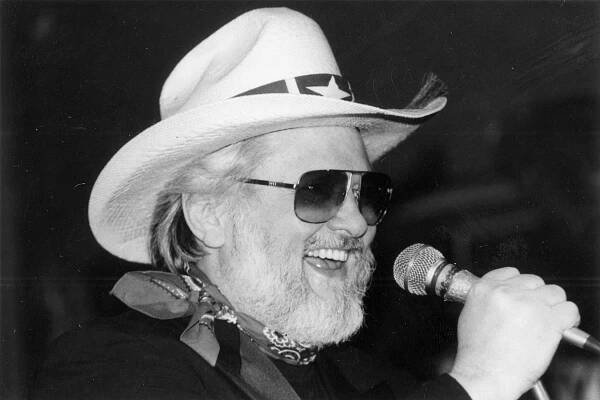 ZEMŘEL RONNIE HAWKINS | www.clickandcountry.com
