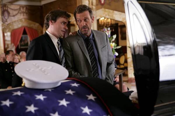 Dr. House - Mateřská znamínka - Z filmu - Robert Sean Leonard, Hugh Laurie