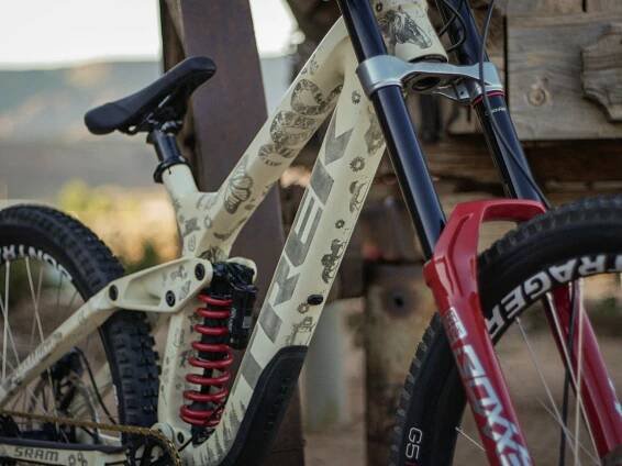 Casey Brown's new Session is fully tatted up | Trek Race Shop 