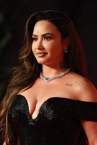 Demi Lovato Just Debuted the Most Versatile Cropped Bob for Summer 2024