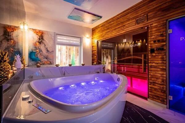 Pronájem privátního wellness České Budějovice 2 ZAVADILKA 2620 PREMIUM WELLNESS • Firmy.cz