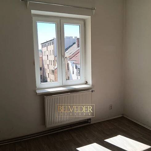 Pronájem bytu 2+1 62 m², Tržní náměstí, Teplice