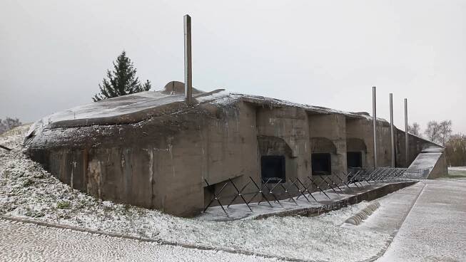 Tvrz Dobrošov
