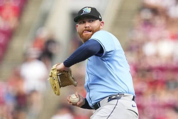 Tampa Bay Rays pitcher Zack Littell throws during the first inning of a baseball game against the Cincinnati Reds, Friday, July 25, 2025, in Cincinnati. 