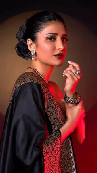 ‘Coolie’ star Shruti Haasan turns heads with her stunning style moments
