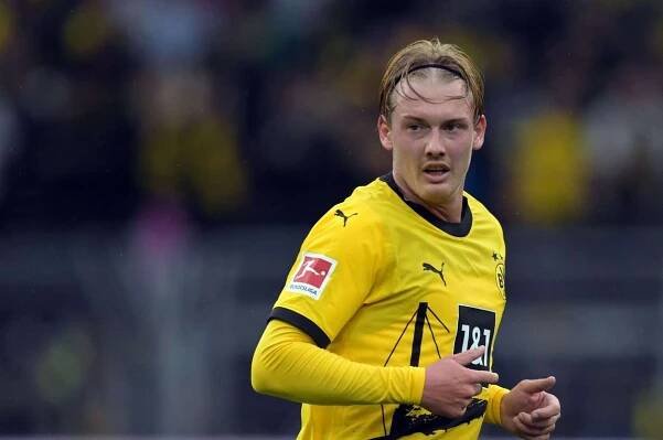 Julian Brandt-Dortmund.jpg