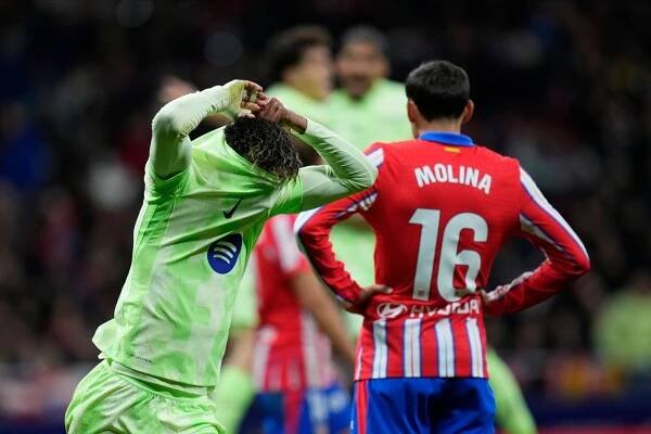 Kde sledovat Atlético Madrid - FC Barcelona [2. 4.] fotbal dnes živě v TV