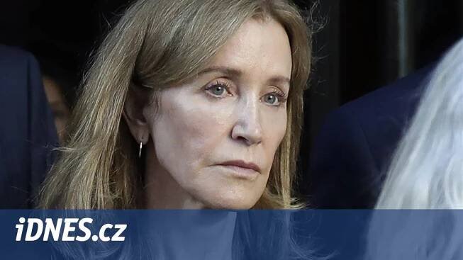 Jako by předchozí život umřel a já s ním, říká Huffmanová po skandálu - iDNES.cz