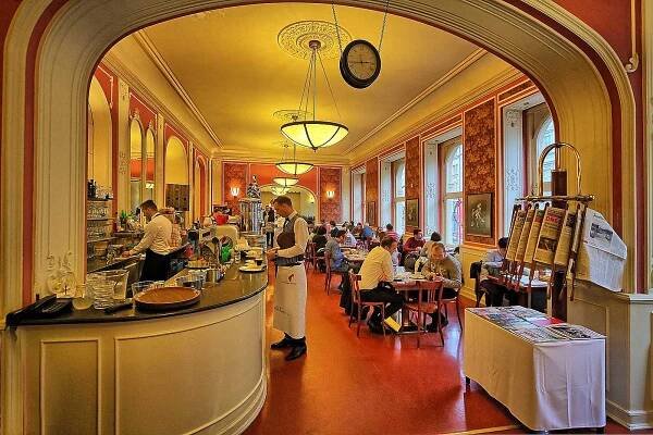 Apartmán At Cafe Louvre v Praze | Oficiální stránka
