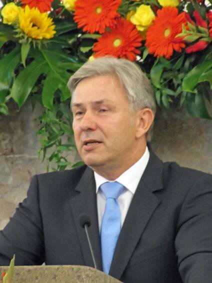Soubor:Klaus-wowereit-paulskirche-2012-ffm-358.jpg – Wikipedie