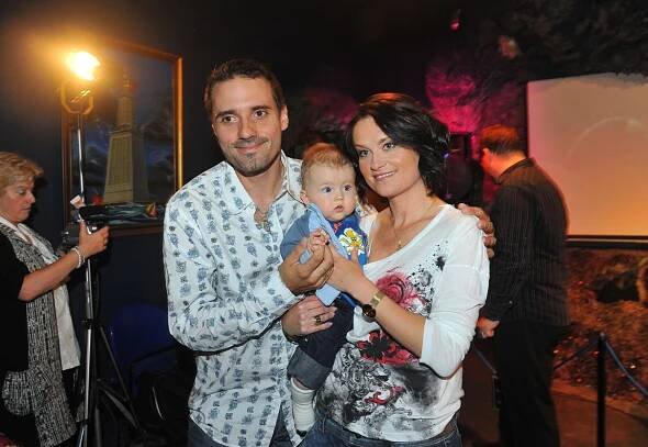 Před 28 lety byla známou moderátorskou tváří: Osud si se Šárkou Kubelkovou zle zahrál. Rakovina jí zabila životní lásku