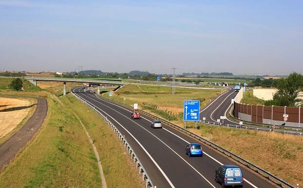 Soubor:Road No 38 by Kolín.jpg – Wikipedie
