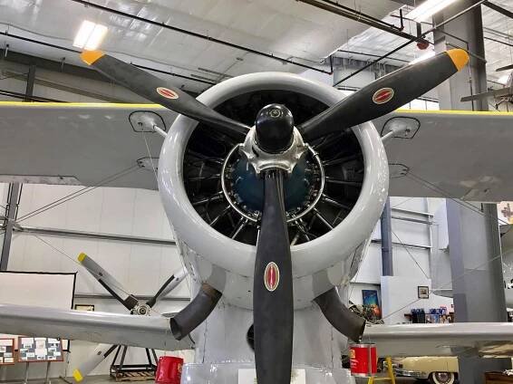 GRUMMAN J2F DUCK WALKAROUND – Modelářovo.cz