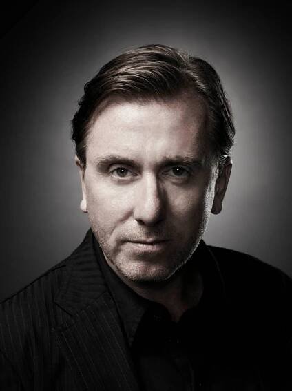 Tim Roth Dark Eerie Actor Portrait Wallpaper