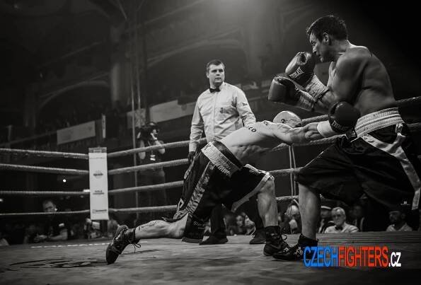 Michal Dufek: S Parlagim to bude boj - www.czechfighters.czwww.czechfighters.cz