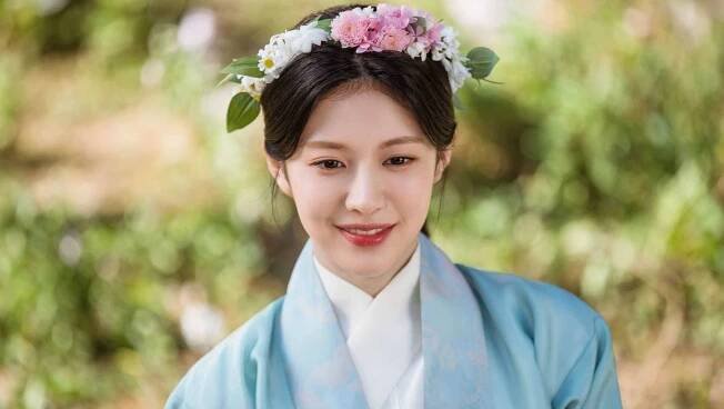 Actor You Need to Know: Go Youn-jung