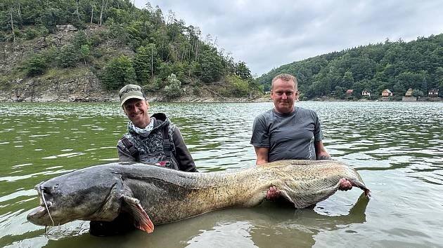 Co se dělo na Znojemsku? Jakub Vágner chytil obřího sumce, Domeček znovu ožije