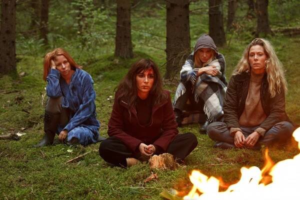 Julia Dufvenius, Alexandra Rapaport, Anja Lundqvist, Eva Röse - Heder - Season 1 - Z filmu