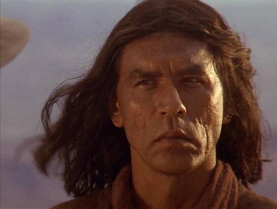 Wes Studi fotka