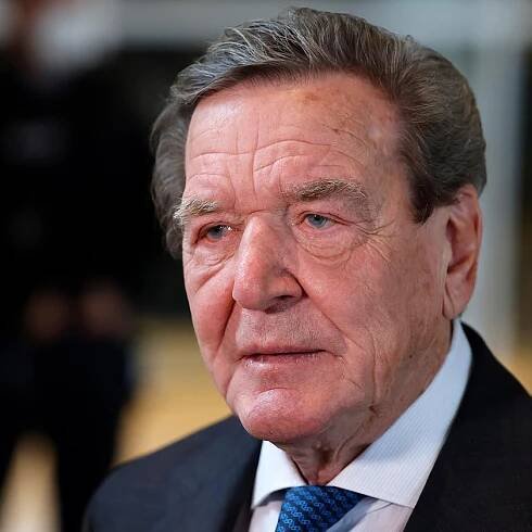Immer mehr Politiker fordern Sanktionen gegen Schröder