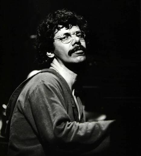 Chick Corea: *12.6.1941 – †9.2.2021, americký jazzový klavírista a skladatel