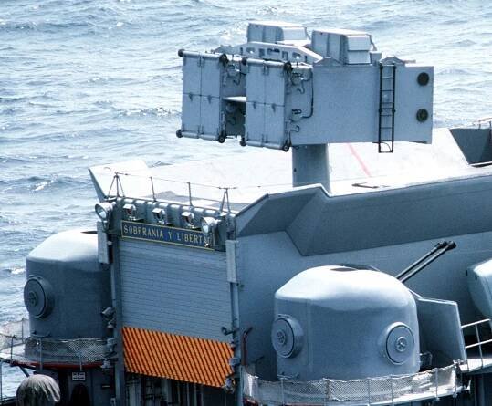 albatros missile launcher aspide sam alenia selenia