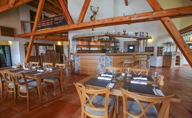 Restaurace Lovecká Chata | Hluboká nad Vltavou