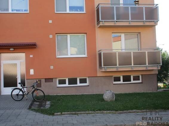 Pronájem bytu 2+1 62 m², K Cihelně, Uherské Hradiště - Mařatice