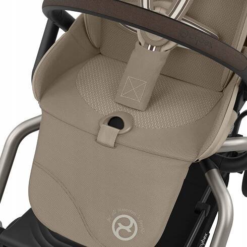 CYBEX Kočárek sportovní Eezy S Twist+ 2 BLK Canvas White Gold Kód výrobce 4063846450589