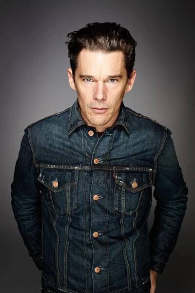 Ethan Hawke Celebrity Studio Photoshoot Wallpaper