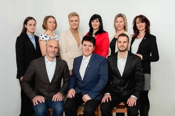 Kolektiv makléřů RE/MAX Atraktiv