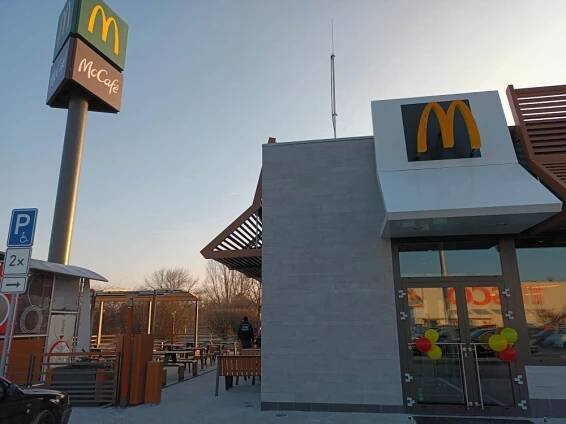 V Prostějově se otvírá McDonald’s. Bude první na Moravě se zelenými technologiemi