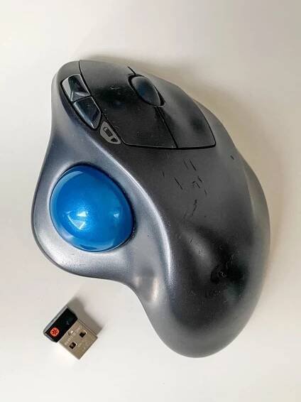 Logitech M570 - Vstupní zařízení k PC