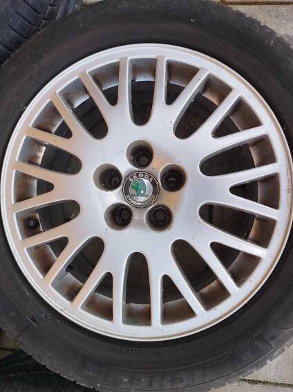 Orig ALU kola škoda 6.5Jx16 205/55 R16 - Uherské Hradiště