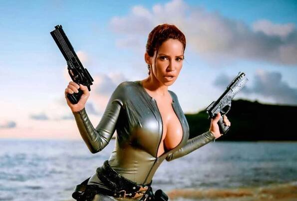 Bianca Beauchamp Lara Croft Tomb Raider Cosplay in Latex
