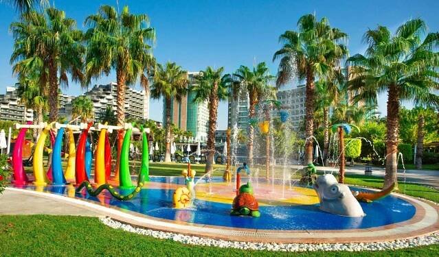 Rezort Sherwood Exclusive Lara Antalya