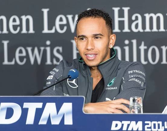 Soubor:2014 DTM HockenheimringII Lewis Hamilton by 2eight 8SC3812.jpg