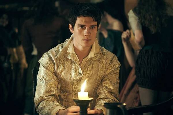 Nicholas Galitzine's Dad Insisted on Watching His Mary & George Sex Scenes: 'Pretty Uncomfortable'
