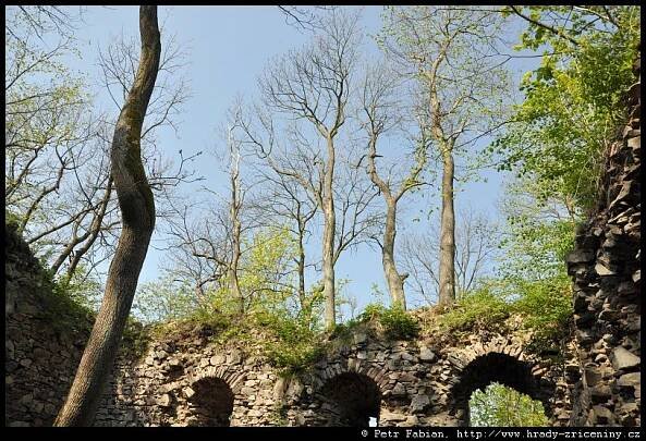 Nový Herštejn – fotografie / hrady-zriceniny.cz