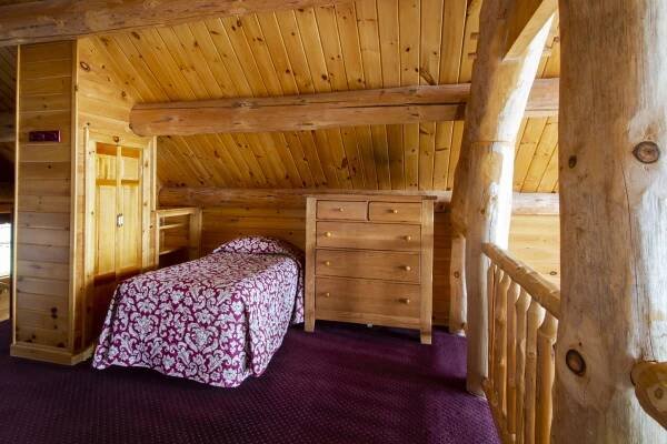 Eagles Nest - Trout House