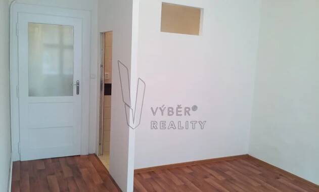 Pronájem bytu 1+kk, 26 m2, OV, cihla, ul. Slezská, Praha 3 - Vinohrady